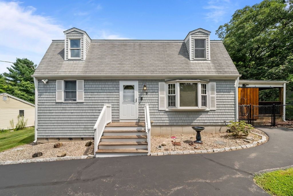 9 Tarpon Lane, Charlestown, RI 02813