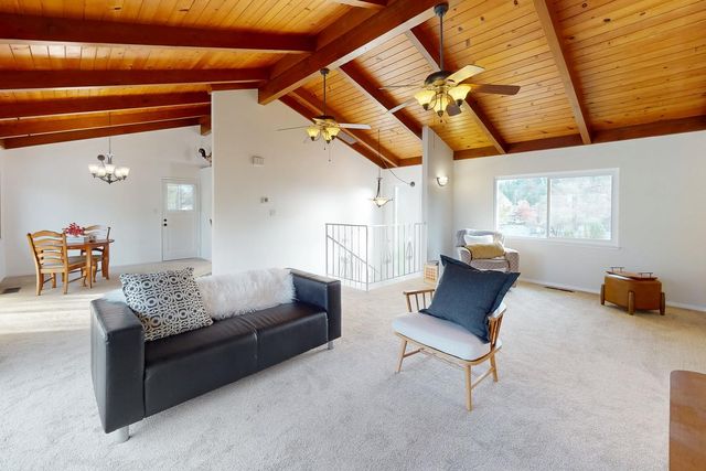 24713 Oro Valley Rd, Auburn, CA 95602