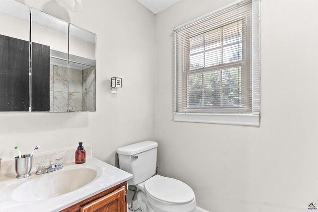119 Quail Run Drive, Warner Robins, GA 31088
