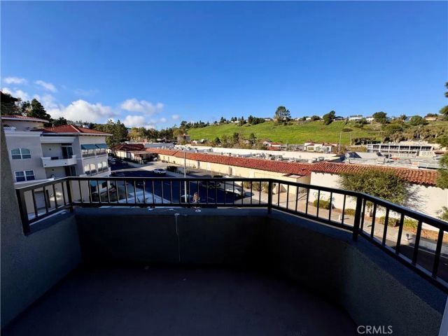 927 Deep Valley Drive 204, Rolling Hills Estates, CA 90274