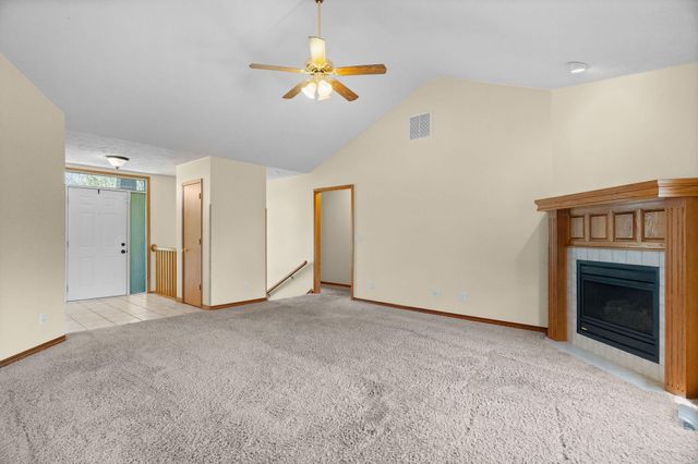 160 Ashford Drive, Hollister, MO 65672