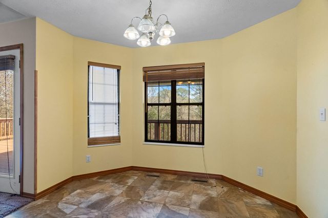 160 Ashford Drive, Hollister, MO 65672