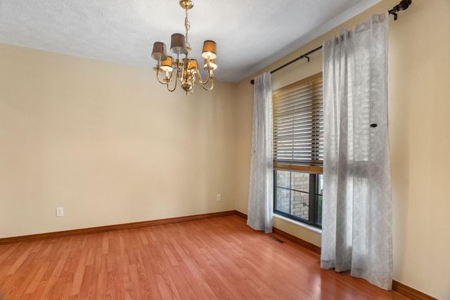 160 Ashford Drive, Hollister, MO 65672