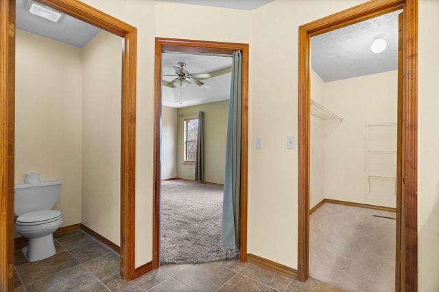 160 Ashford Drive, Hollister, MO 65672