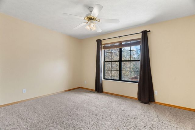 160 Ashford Drive, Hollister, MO 65672