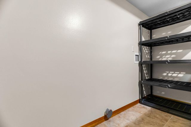 160 Ashford Drive, Hollister, MO 65672