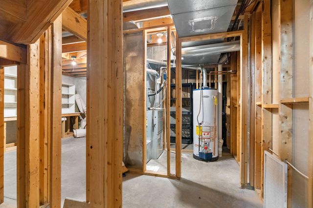 160 Ashford Drive, Hollister, MO 65672