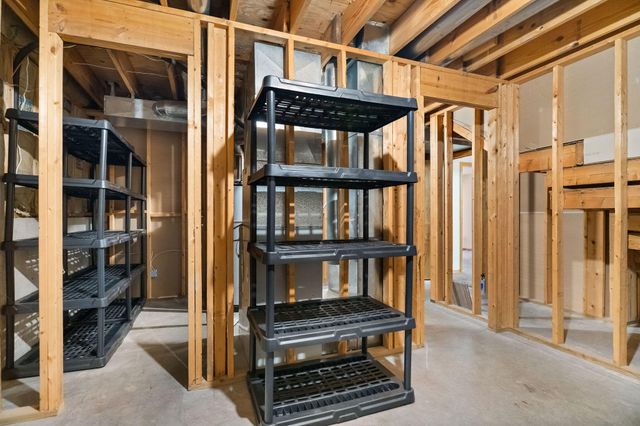 160 Ashford Drive, Hollister, MO 65672