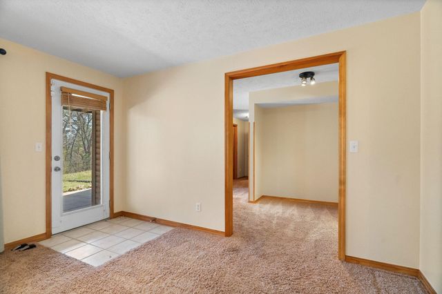 160 Ashford Drive, Hollister, MO 65672