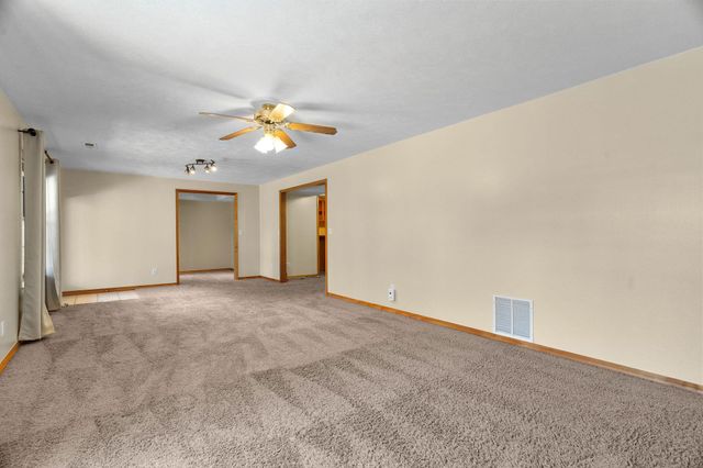 160 Ashford Drive, Hollister, MO 65672