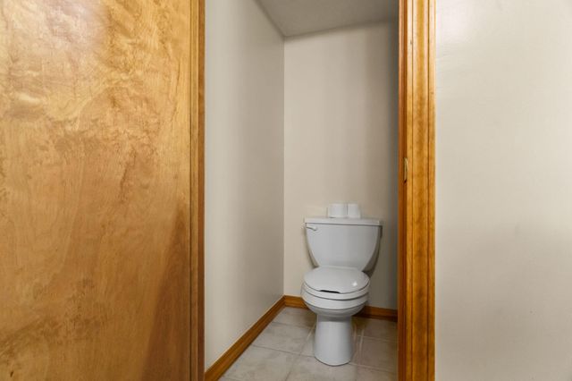 160 Ashford Drive, Hollister, MO 65672