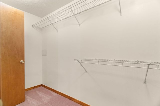 160 Ashford Drive, Hollister, MO 65672