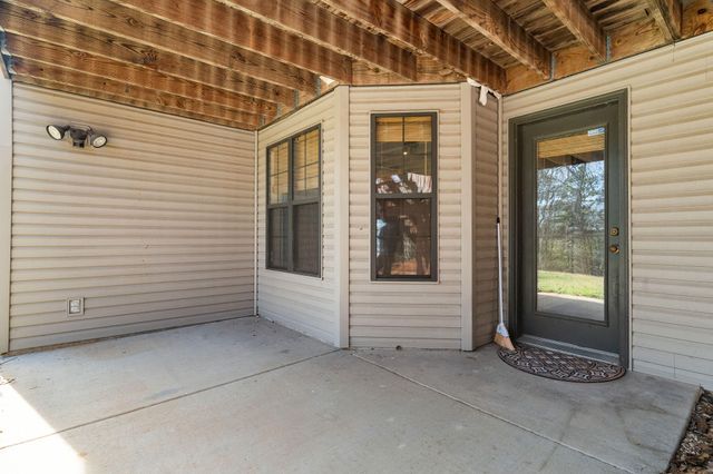 160 Ashford Drive, Hollister, MO 65672