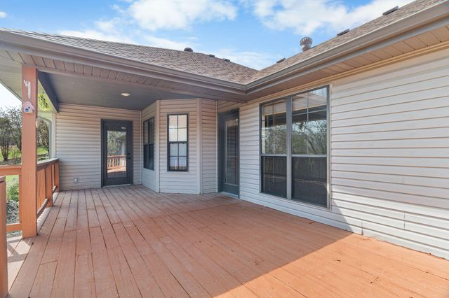 160 Ashford Drive, Hollister, MO 65672