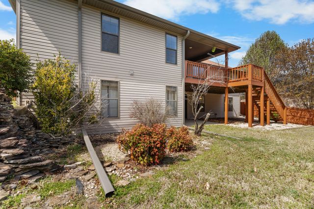 160 Ashford Drive, Hollister, MO 65672