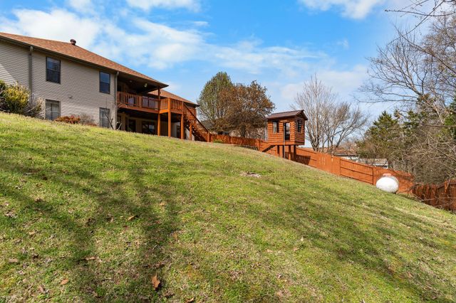 160 Ashford Drive, Hollister, MO 65672