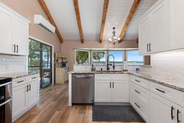 57450 E Hwy 125 618, Monkey Island, OK 74331