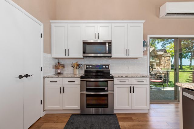 57450 E Hwy 125 618, Monkey Island, OK 74331