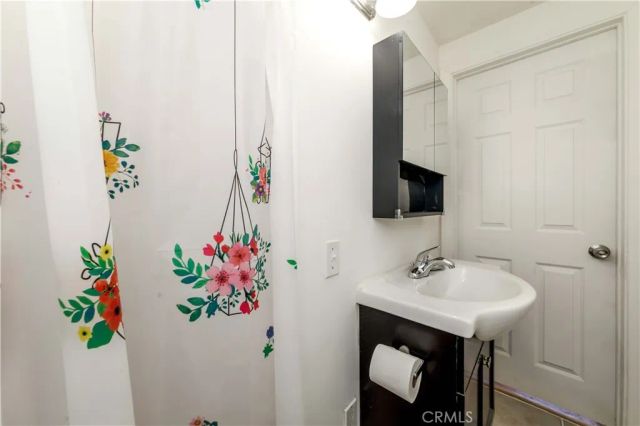 7127 Phelan Road, Phelan, CA 92371