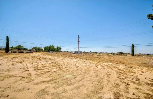 7127 Phelan Road, Phelan, CA 92371