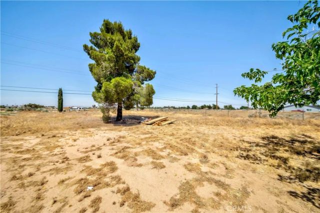 7127 Phelan Road, Phelan, CA 92371