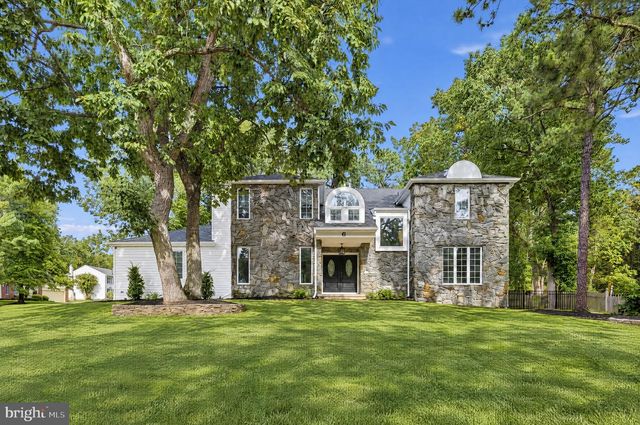 6 BUNNING DR, Voorhees, NJ 08043