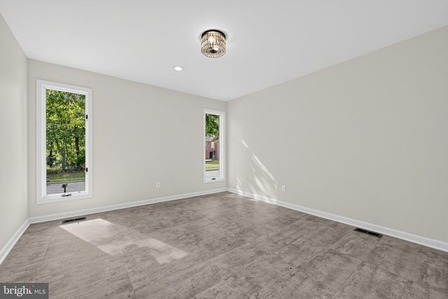 6 BUNNING DR, Voorhees, NJ 08043