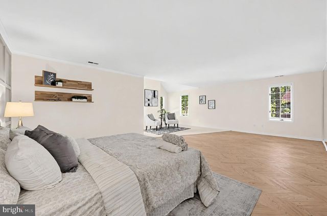 6 BUNNING DR, Voorhees, NJ 08043