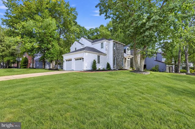 6 BUNNING DR, Voorhees, NJ 08043