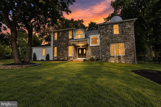 6 BUNNING DR, Voorhees, NJ 08043