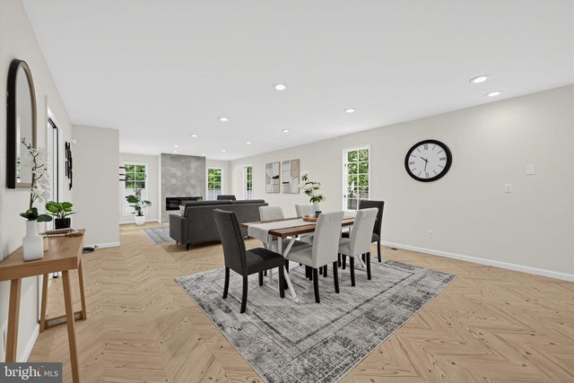 6 BUNNING DR, Voorhees, NJ 08043