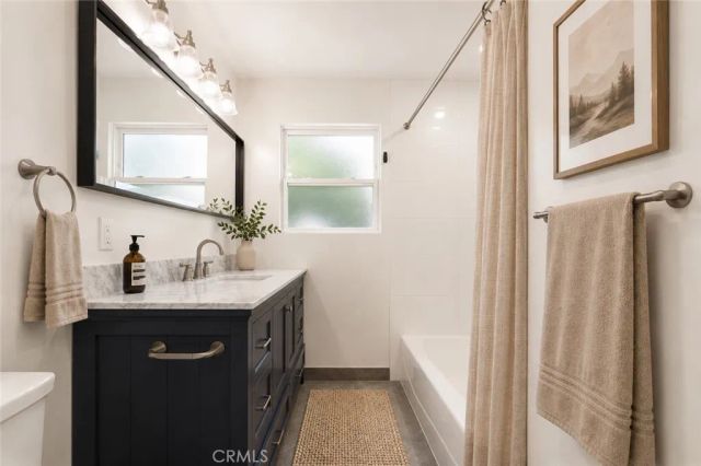 23046 W Saticoy Street, West Hills, CA 91304