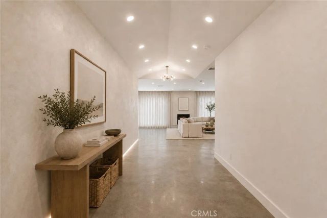 23046 W Saticoy Street, West Hills, CA 91304