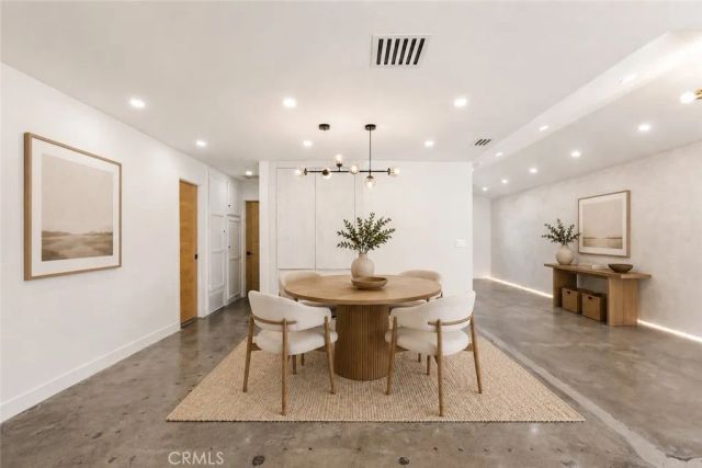 23046 W Saticoy Street, West Hills, CA 91304