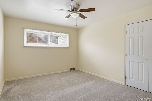 916 Buckingham Avenue, Flint, MI 48507