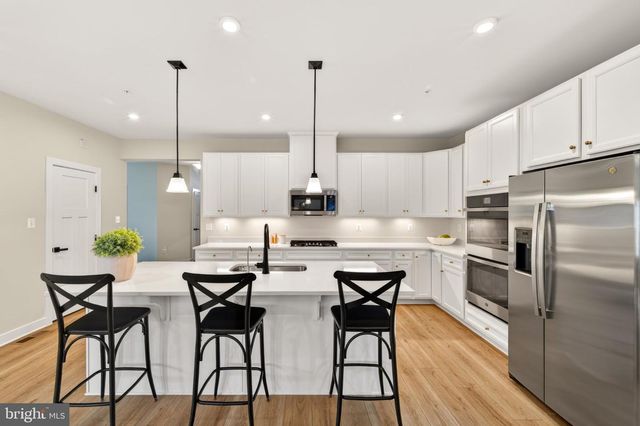 910 CLARENDON FARM LN, Brunswick, MD 21716