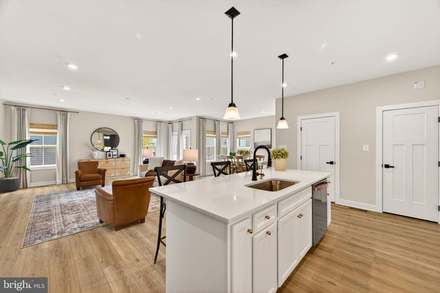 910 CLARENDON FARM LN, Brunswick, MD 21716