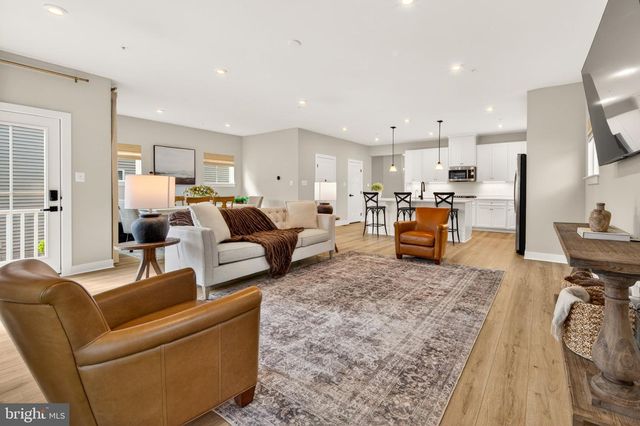 910 CLARENDON FARM LN, Brunswick, MD 21716
