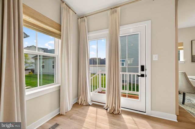910 CLARENDON FARM LN, Brunswick, MD 21716