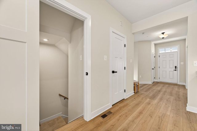 910 CLARENDON FARM LN, Brunswick, MD 21716