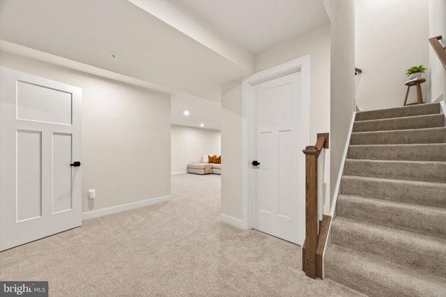 910 CLARENDON FARM LN, Brunswick, MD 21716