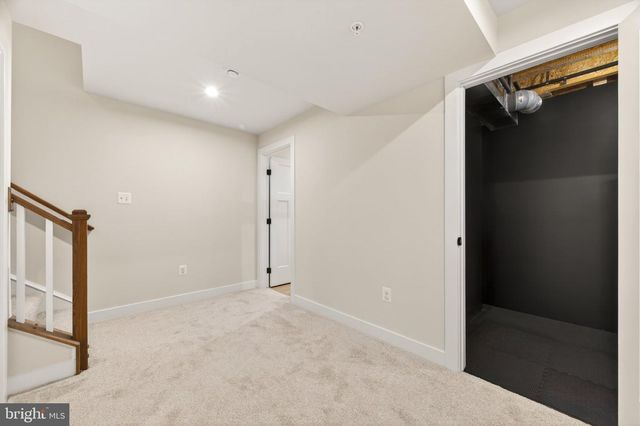 910 CLARENDON FARM LN, Brunswick, MD 21716