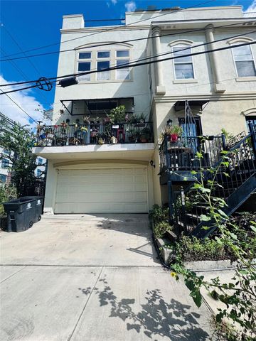 1001 Gillette Street, Houston, TX 77019