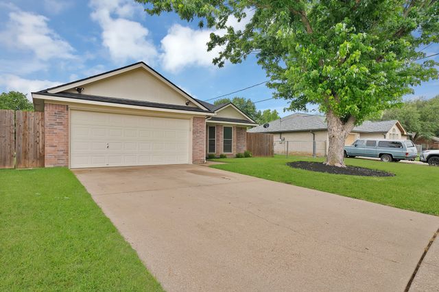 1151 Darren Drive, Burleson, TX 76028