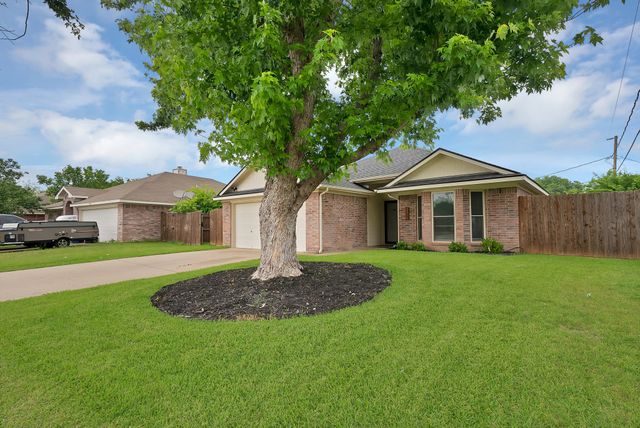 1151 Darren Drive, Burleson, TX 76028