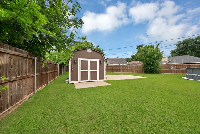1151 Darren Drive, Burleson, TX 76028