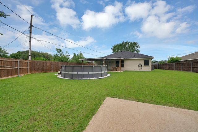 1151 Darren Drive, Burleson, TX 76028