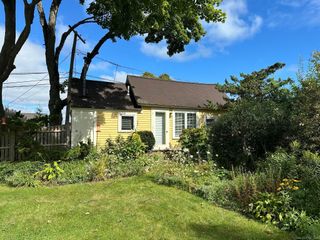 250 Thimble Island Road, Branford, CT 06405