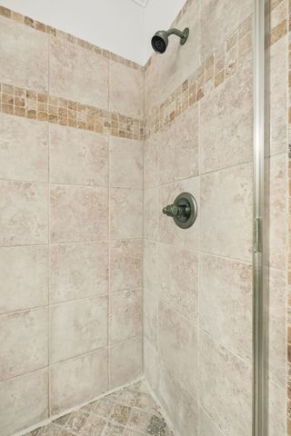 2110 Acklen Ave Apt 101, Nashville, TN 37212