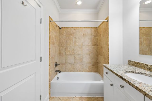 2110 Acklen Ave Apt 101, Nashville, TN 37212
